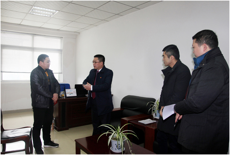 綿竹市委常委、組織部部長李偉一行蒞臨鑫坤機械慰問優(yōu)秀人才